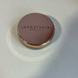 Anastasia Brown Freeze